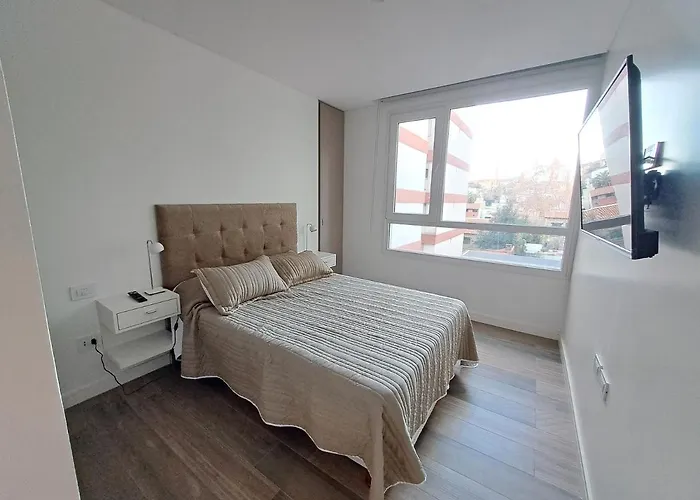 Departamento A Estrenar, 2 Amb. Con Cochera. Excelente Ubicacion