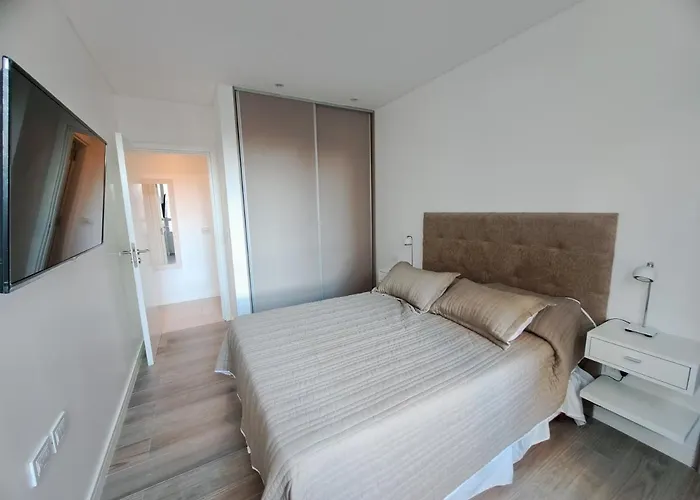 Departamento A Estrenar, 2 Amb. Con Cochera. Excelente Ubicacion